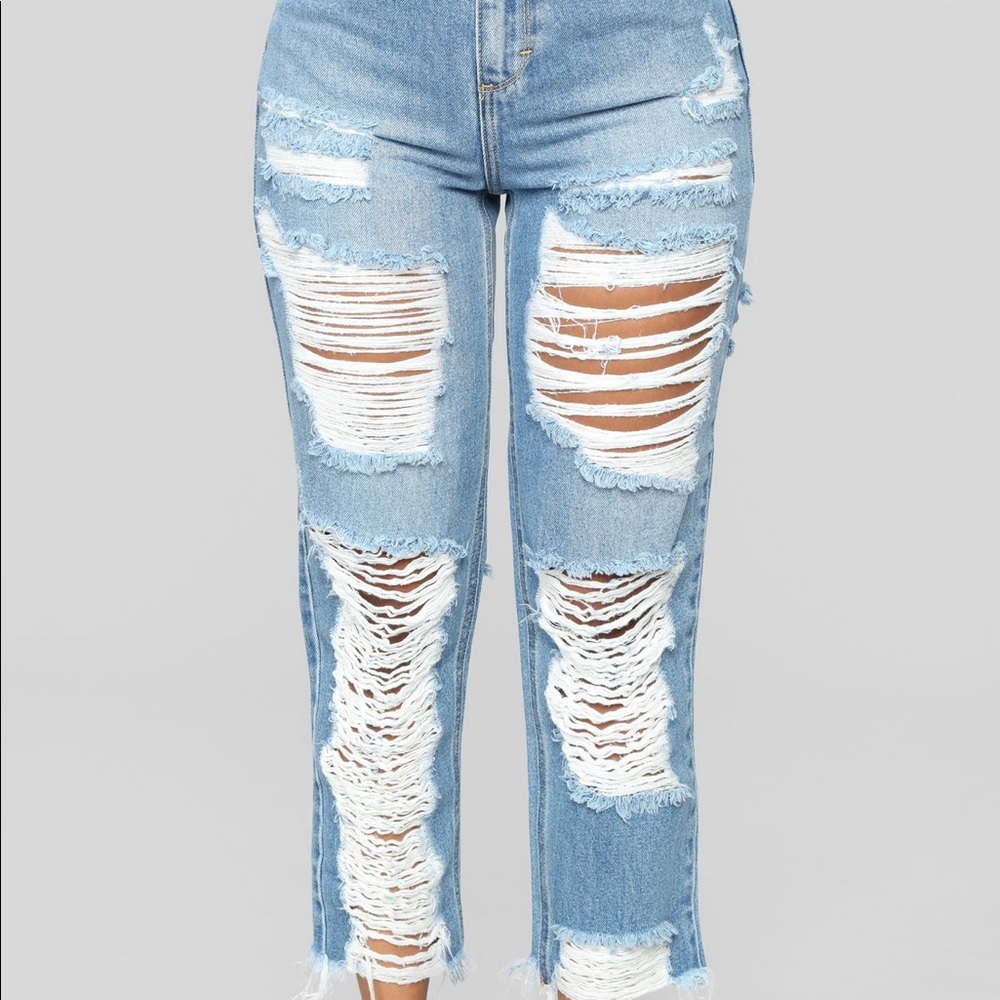 Fashion nova distressed boyfriend jeans
